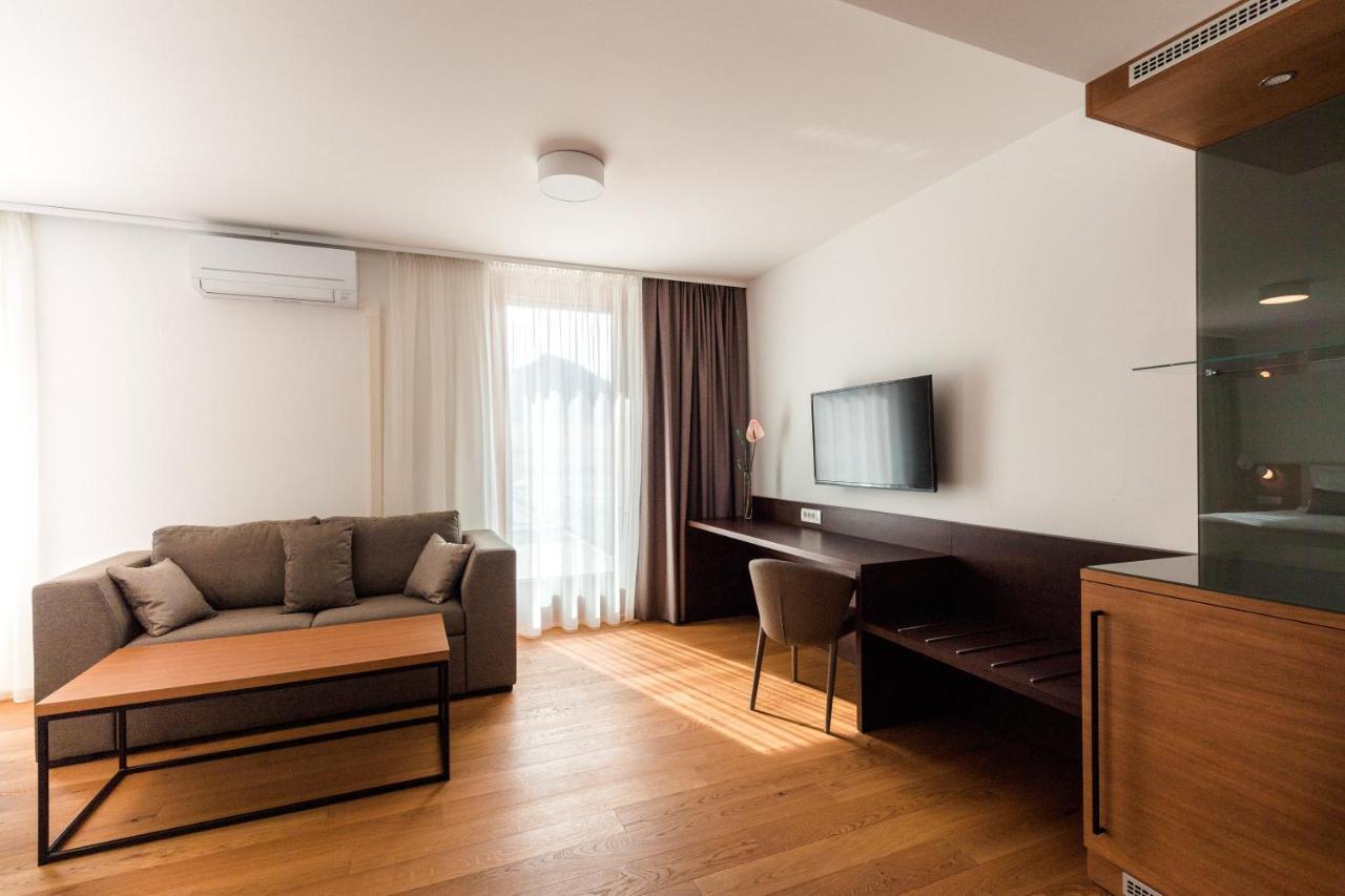 Hotel Ajdovec Sevnica Extérieur photo