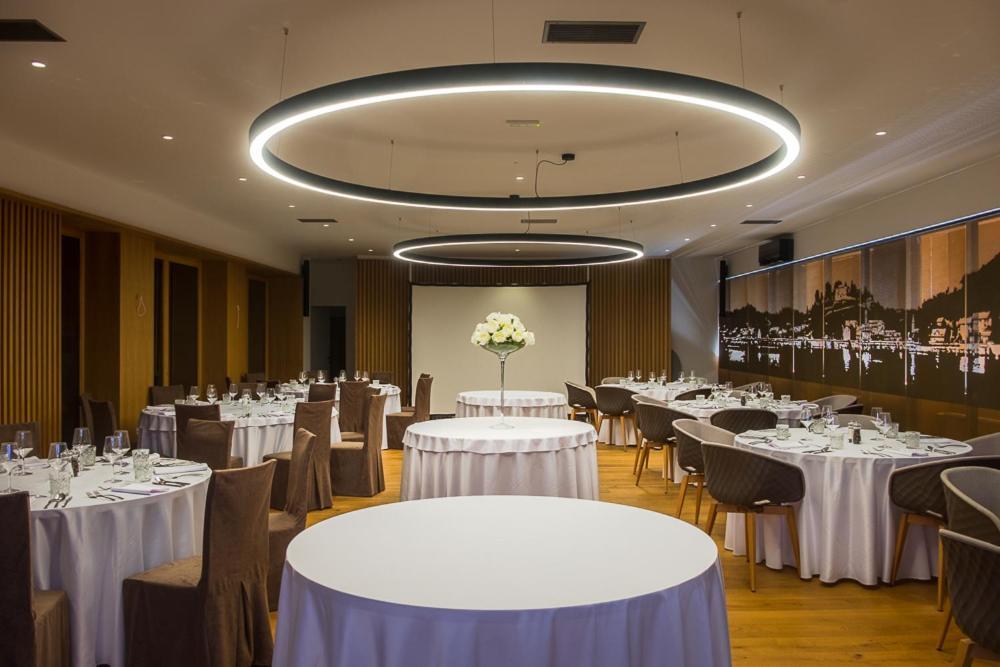 Hotel Ajdovec Sevnica Extérieur photo